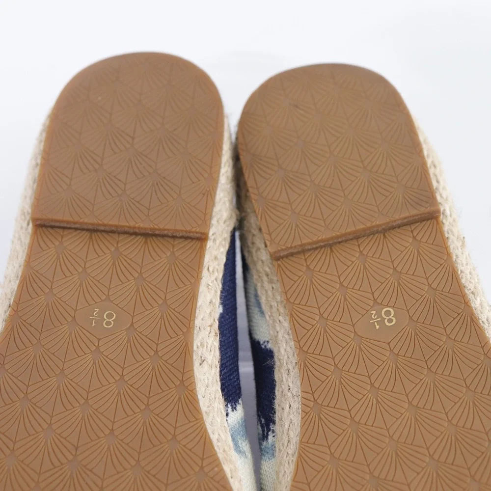 Seychelles Womens Espadrille Flat Size 8.5 Navy Blue White Pointed Slip On Shoes